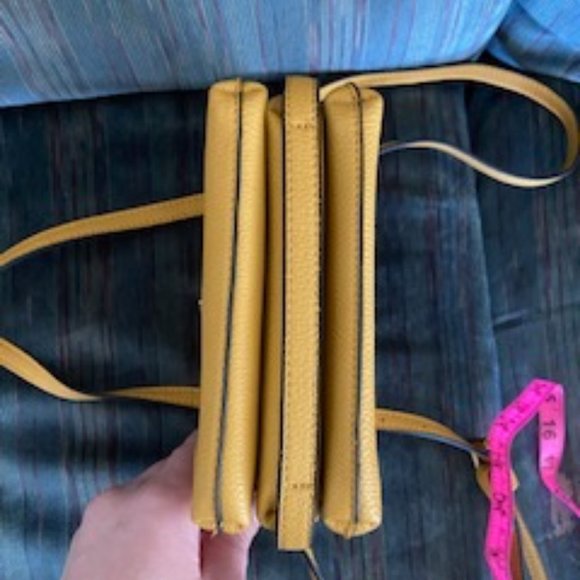 Lily and Ivy Yellow purse - Picture 8 of 8